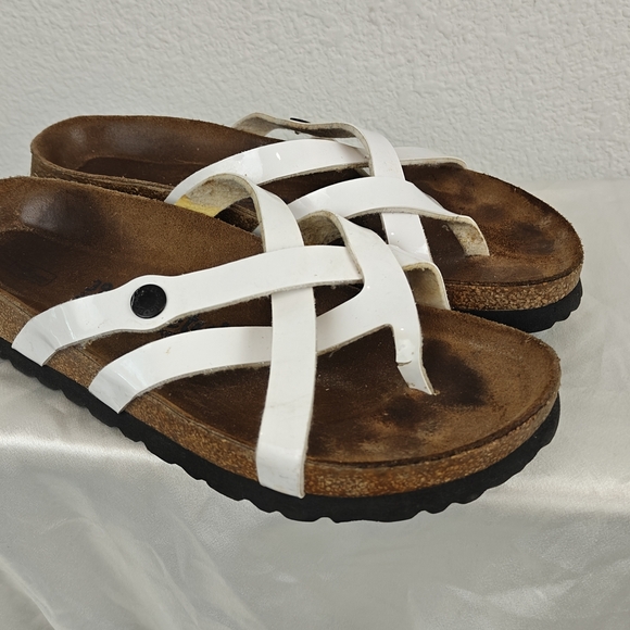 Betula by Birkenstock Soft Footbed Sandal Size 39 / US 8N White Patent Leather - Picture 2 of 11